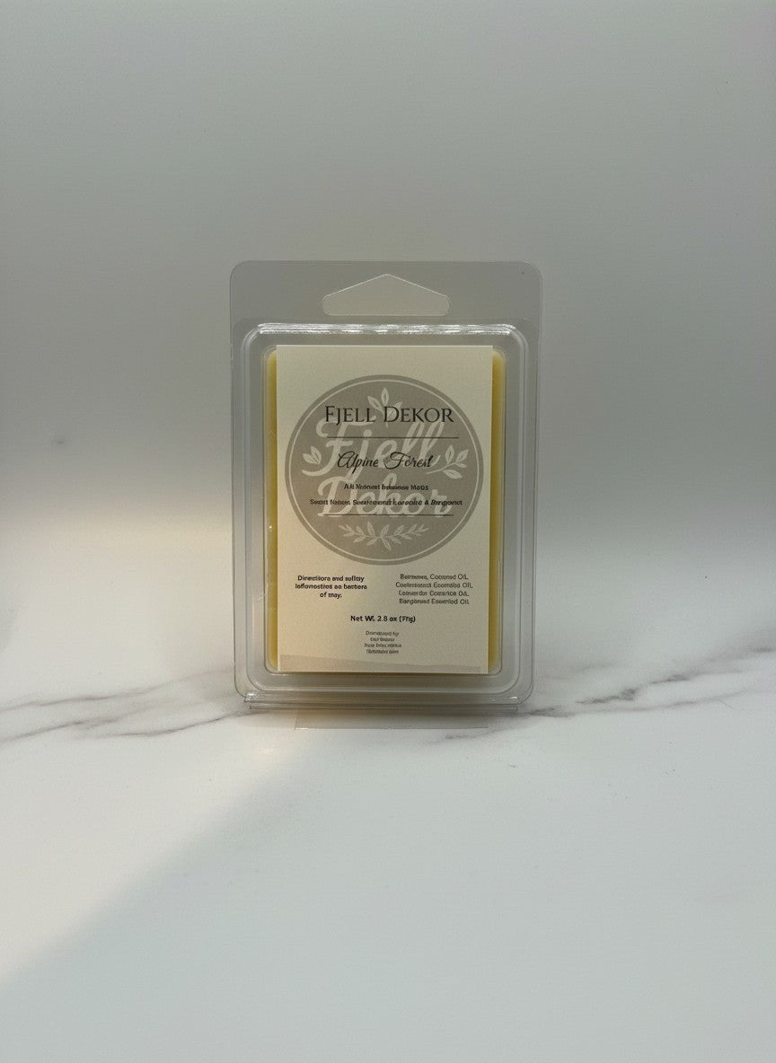 Fjell Dekor Alpine Forest beeswax wax melts in a 6-cube clamshell container with a natural essential oil blend.